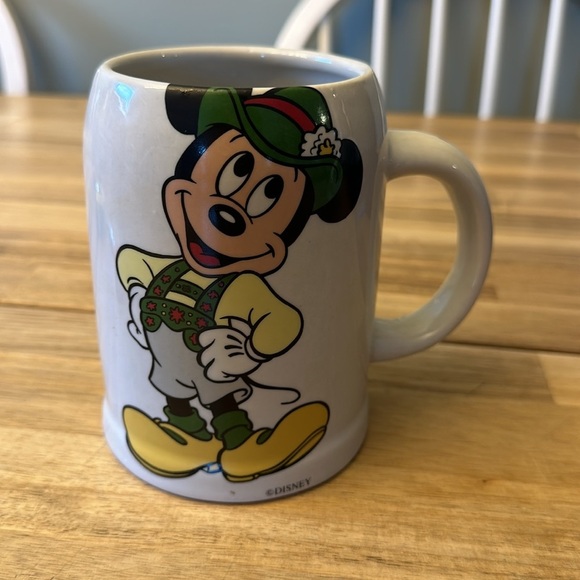 REUTTER ⭐️  Mickey Mouse Octoberfest bierstein - Picture 2 of 2